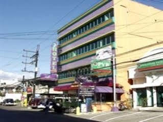 Hotel Tiffany Laoag Exteriör bild